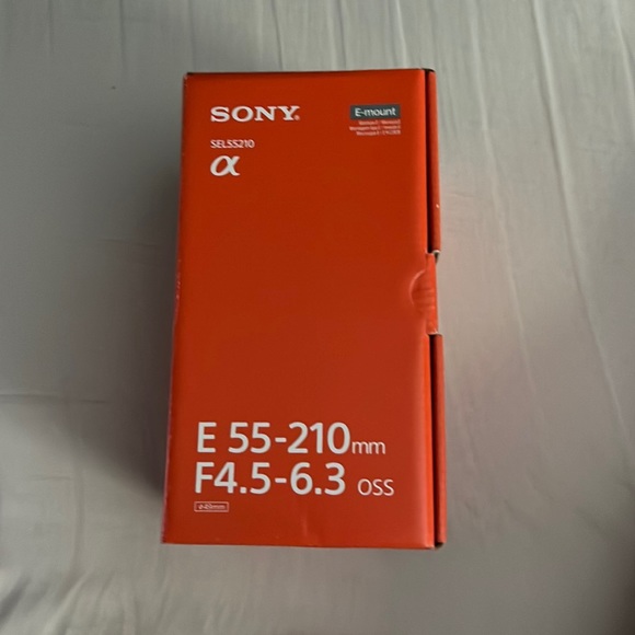 E-Mount 55-210mm F4.5-6.3oss